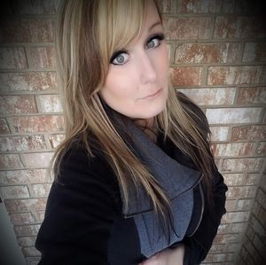 Meet your Posher, Jenn